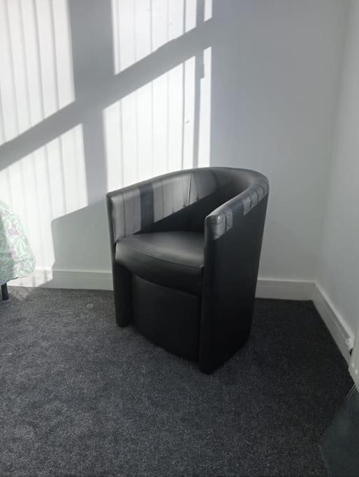 Roovi'S Nest Villa Nottingham Ngoại thất bức ảnh