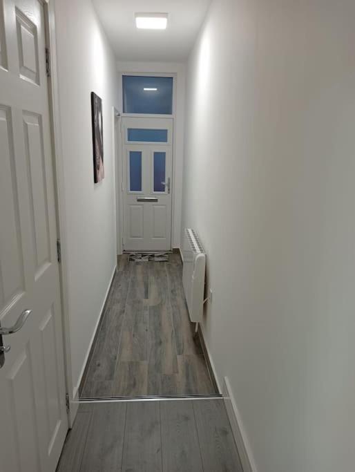 Roovi'S Nest Villa Nottingham Ngoại thất bức ảnh