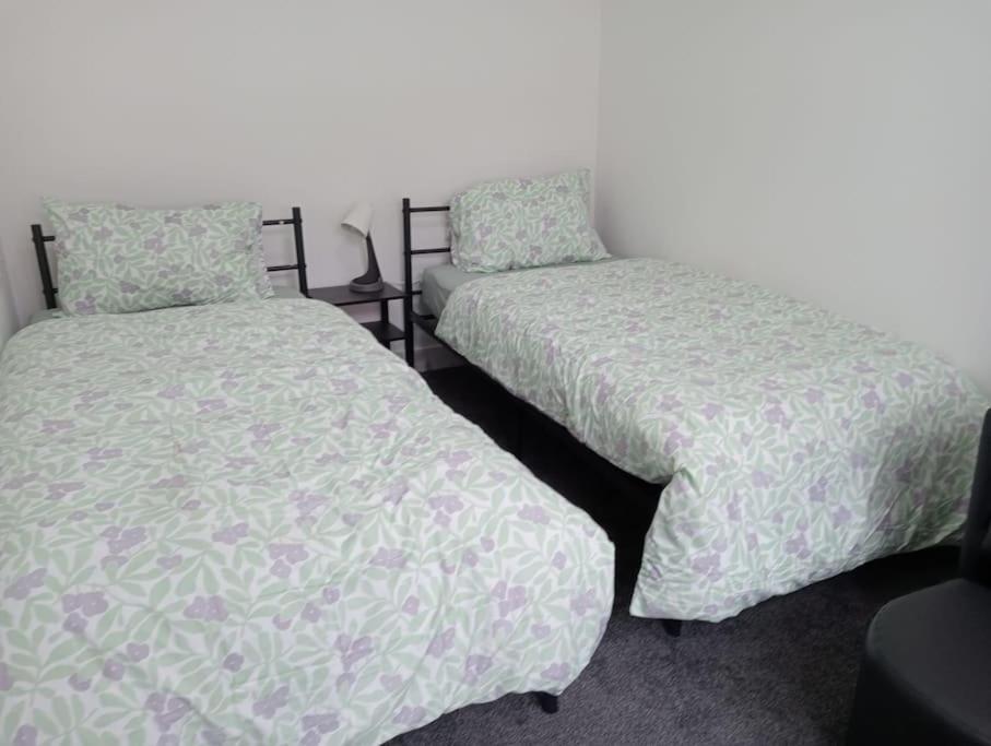 Roovi'S Nest Villa Nottingham Ngoại thất bức ảnh